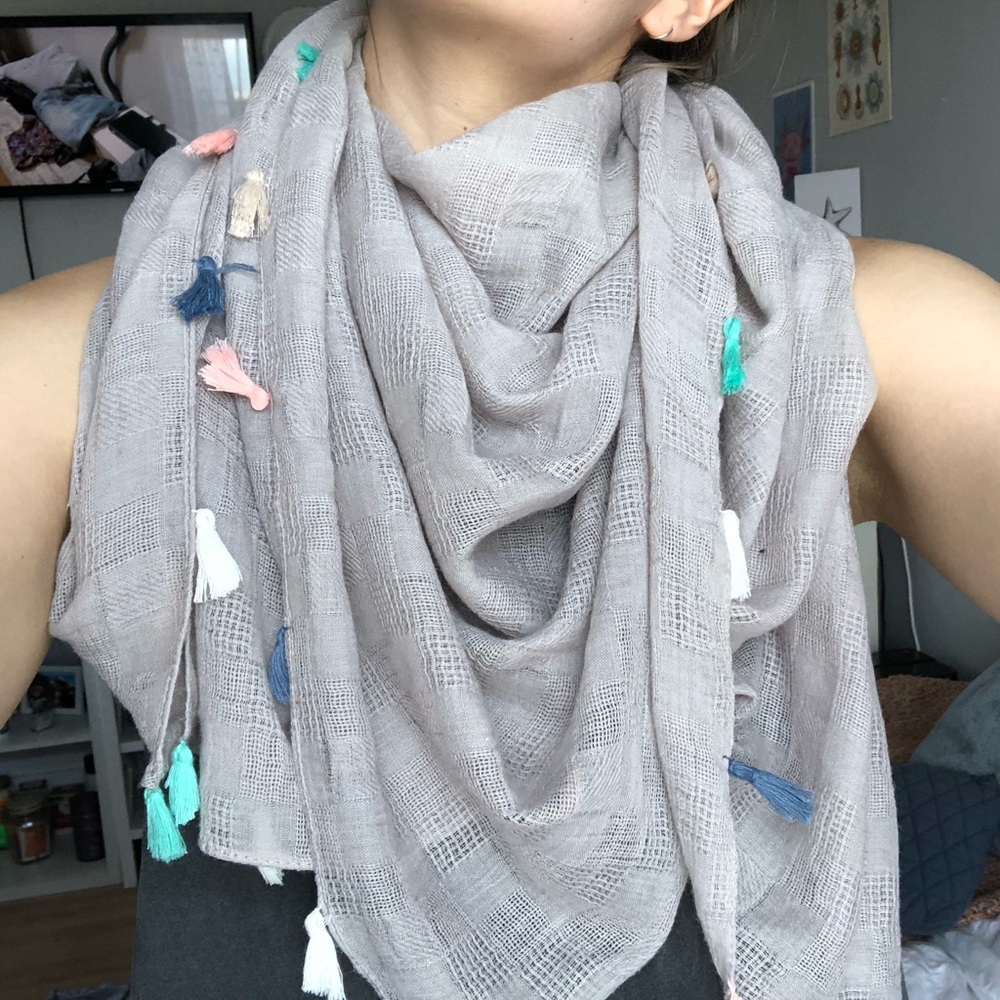 Gray Scarf with Colorful Tassles